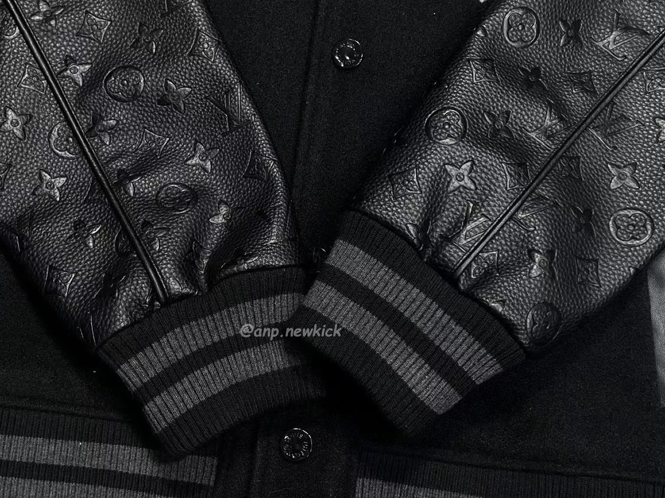 Louis Vuitton Dark Clown Reversible Men Panel Leather Baseball Jersey (5) - www.newkick.vip